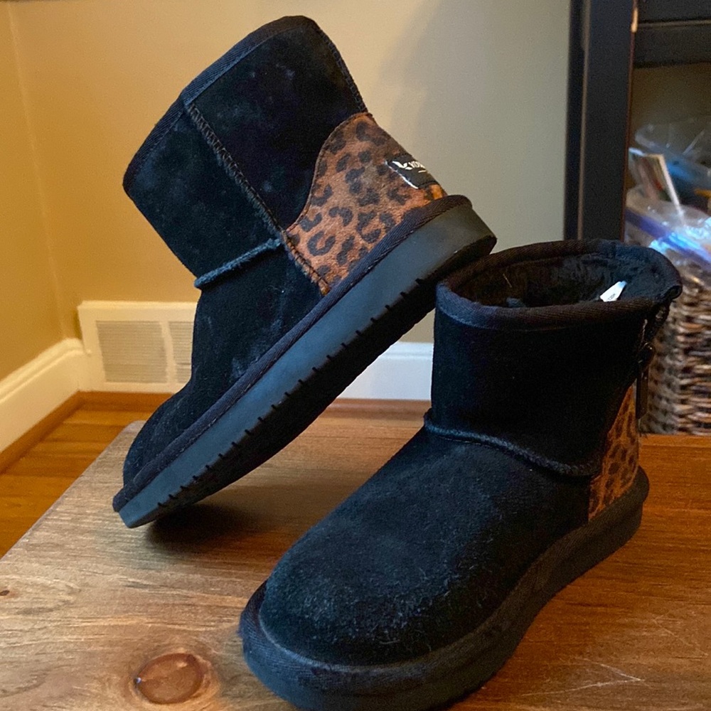 Girl boots